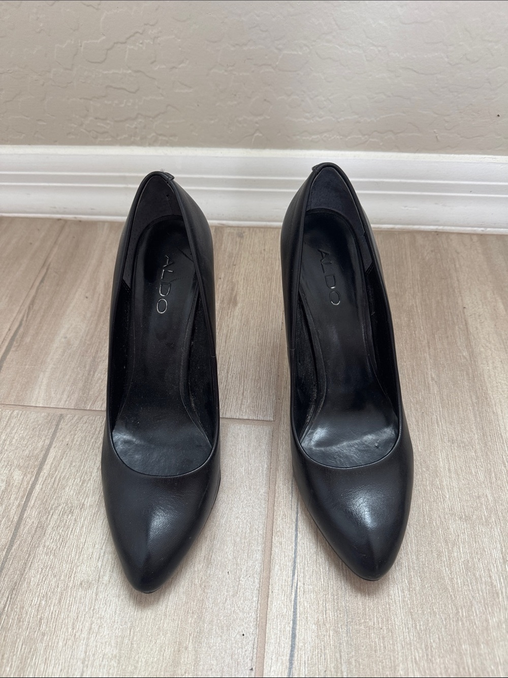 Aldo Black Pointed Toe Stiletto Heels - Picture 2 of 6